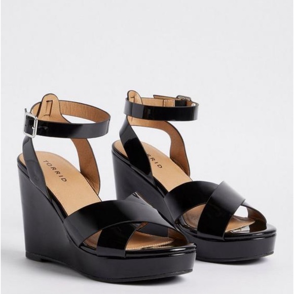 Torrid Black Patent Platform Wedge Sandals - Picture 5 of 6